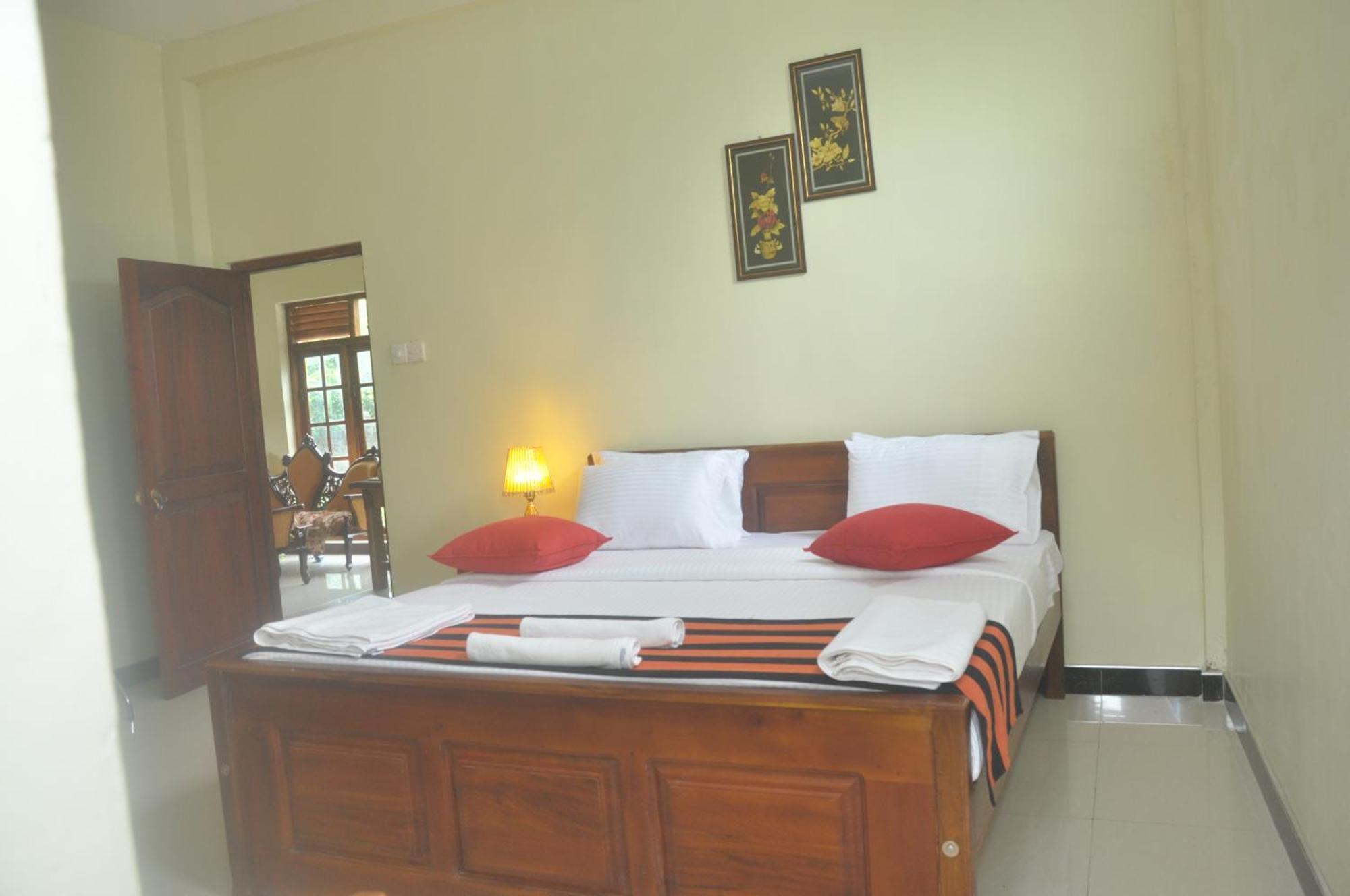 The Max Villa Negombo Kültér fotó