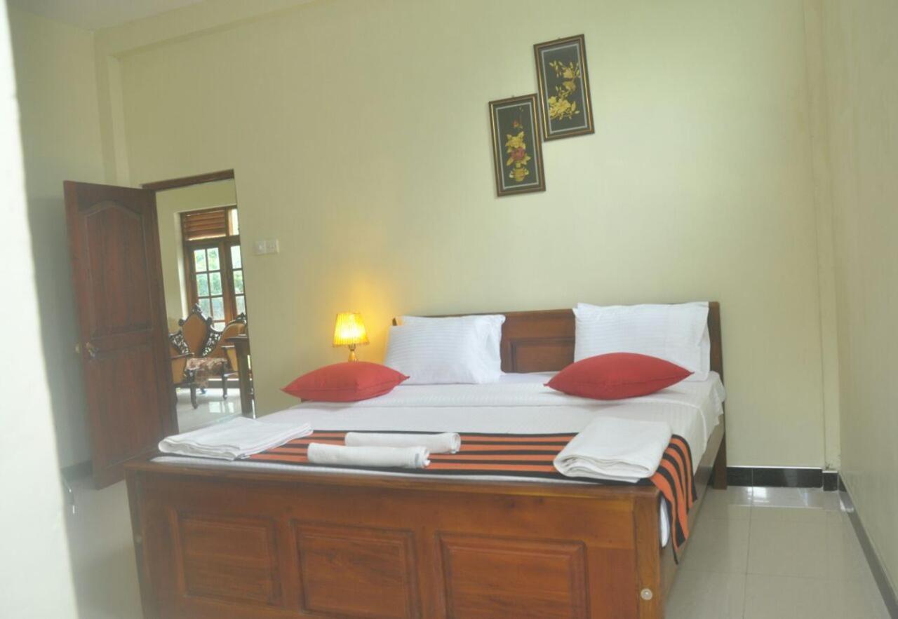 The Max Villa Negombo Kültér fotó